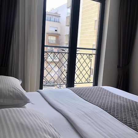 Qama Hotel Prisztina Zewnętrze zdjęcie